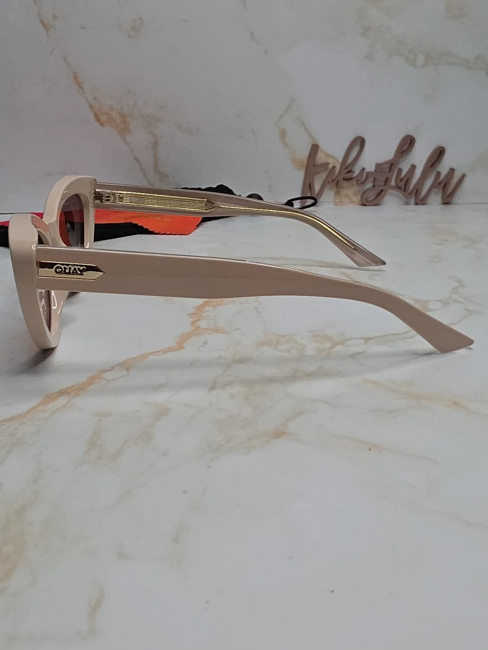 QUAY Tempted Sunglasses - Champagne/Brown Fawn